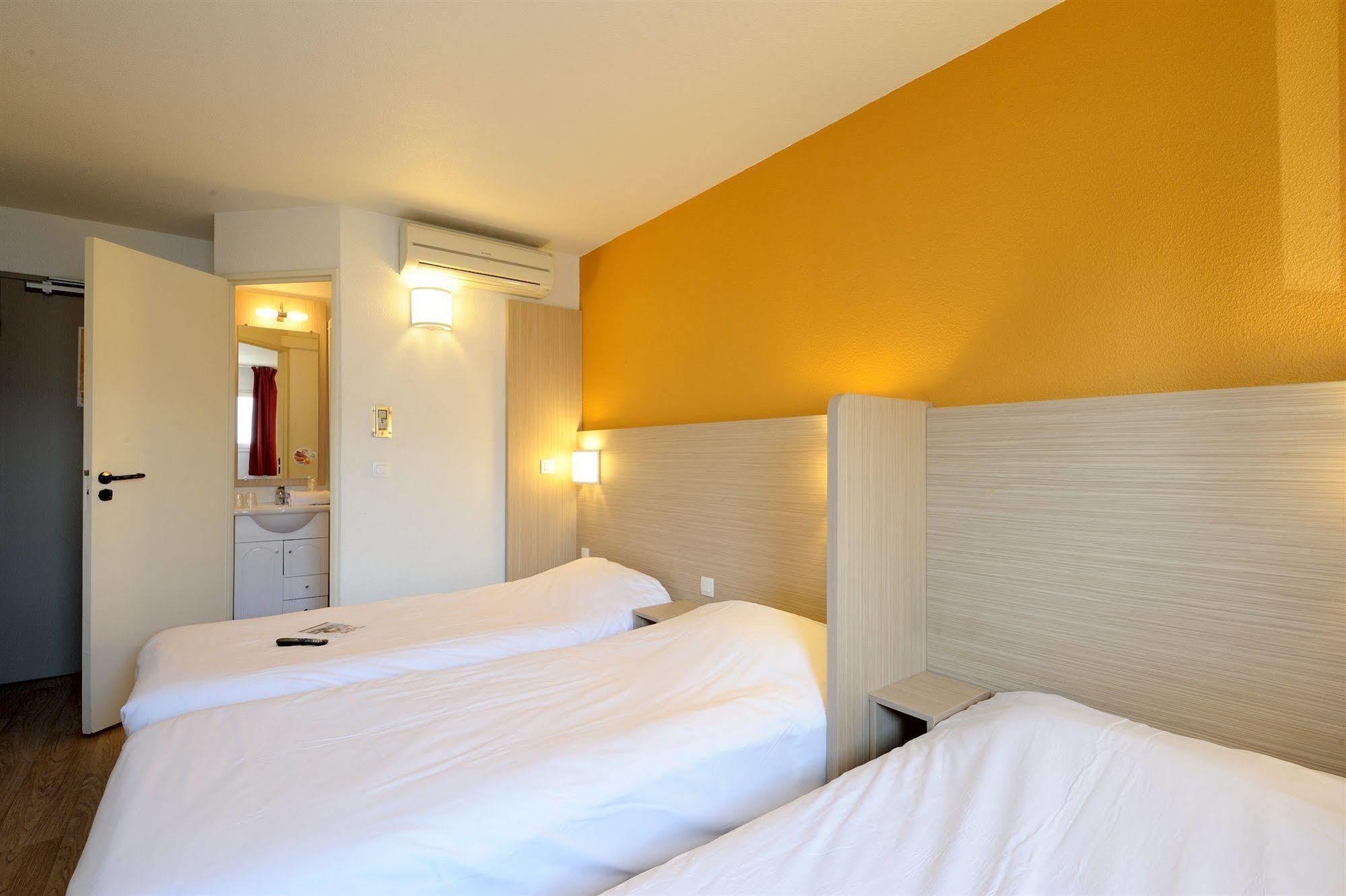 Hotel Kennedy Parc Des Expositions タルブ エクステリア 写真